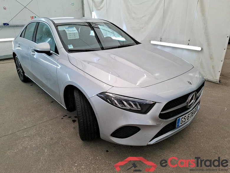 MERCEDES-BENZ Classe A Berline / 2022 / 4P / Berline A 250 e Business Line 8G-DCT #4