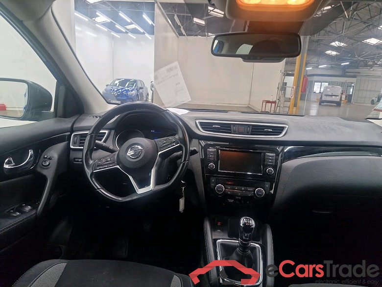 NISSAN Qashqai / 2017 / 5P / Crossover 1.5 DCI 115 Business Edition #5