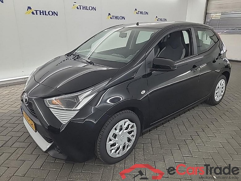 TOYOTA Aygo 1.0 VVT-i x-play 5D 53kW