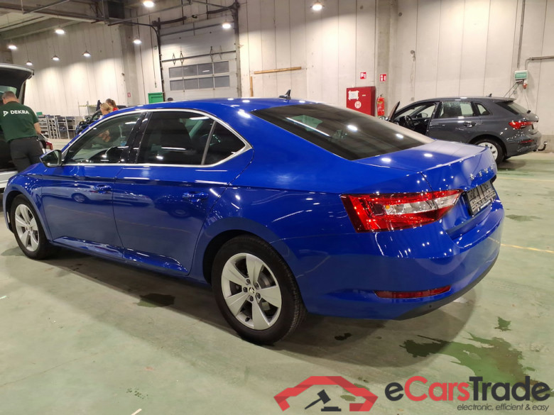 SKODA SUPERB DIESEL - 2019 2.0 CR TDi Style #2