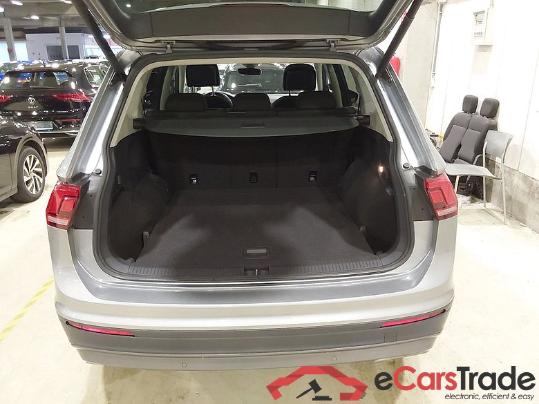 VOLKSWAGEN Tiguan 1.5 TSI COMFORTLINE #3