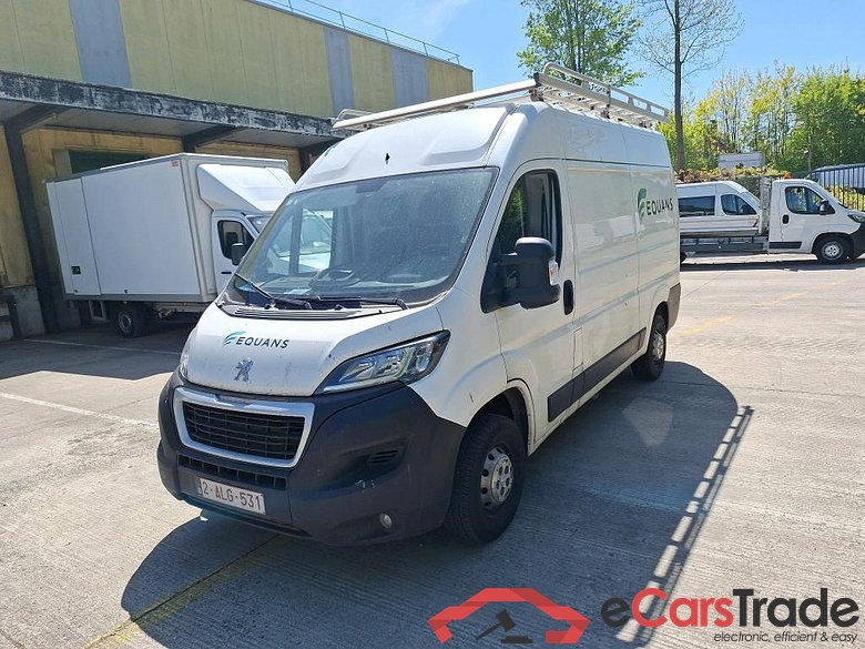 PEUGEOT BOXER 2.2 BLUEHDI S-S 120 PREMIUM 335 L2H2