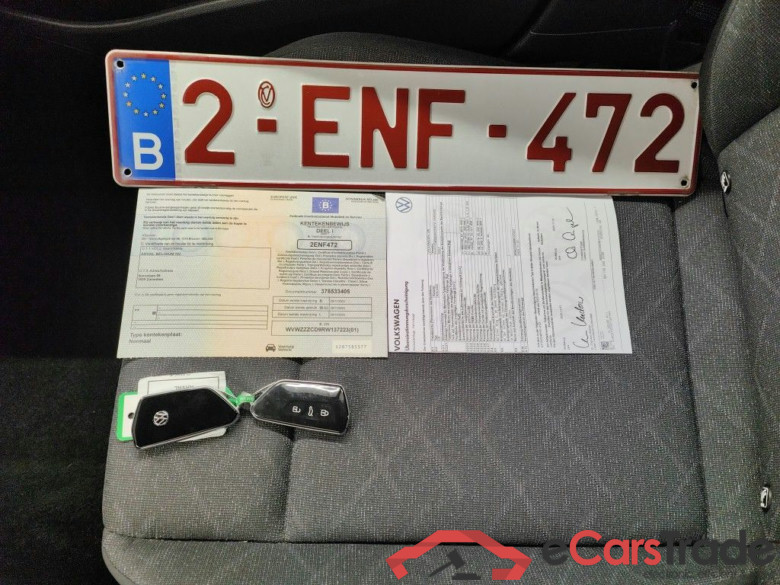 Volkswagen Golf VIII 1.0 eTSI 81kW Life Business DSG 5d #4