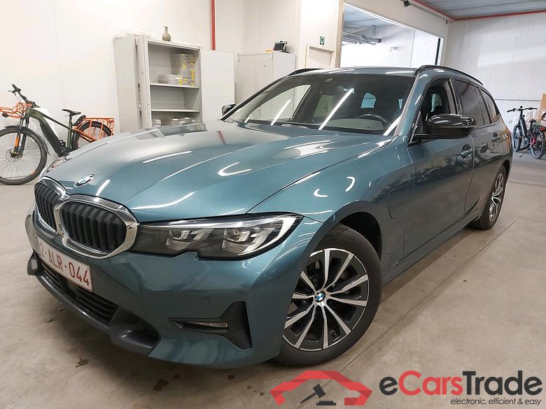 BMW - BMW 3 TOURING 320e 204PK Business Edition Sport With Heated Sport Seats & Active Cruise Control  * HYBRID *