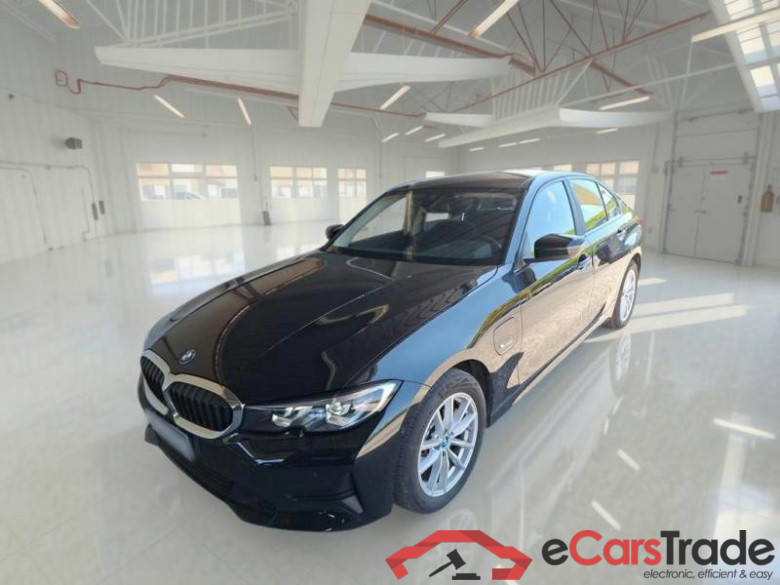 BMW SERIE 3 / 2018 / 4P / BERLINA 320E BUSINESS ADVANTAGE AUT. #1