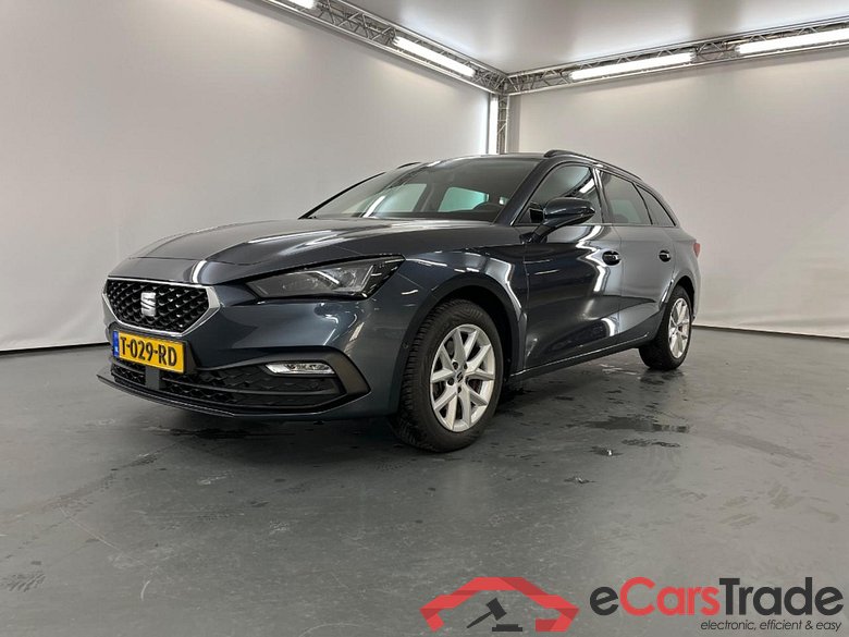 SEAT Leon Sportstourer 1.0etsi mhev style business intense 81kW dsg-7 aut #1