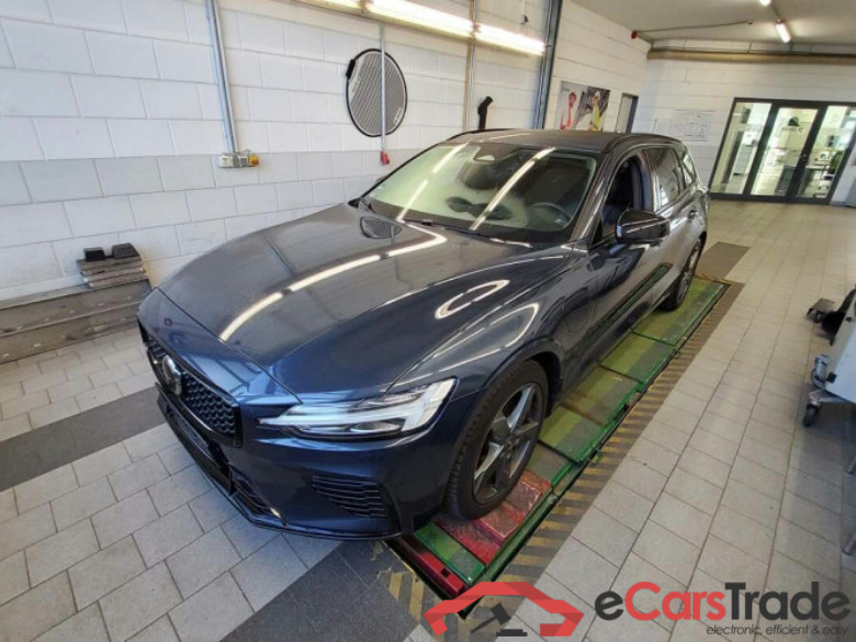 Volvo V60 Kombi (2018->) DE - Kb5 T8 Twin Engine AWD PHEV EU6d, Ultimate Dark, 2021 - 2023
