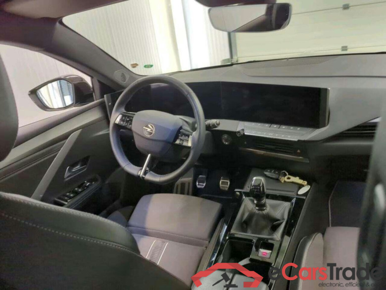 OPEL Astra Sports Tourer 1.2 Level 4 #3