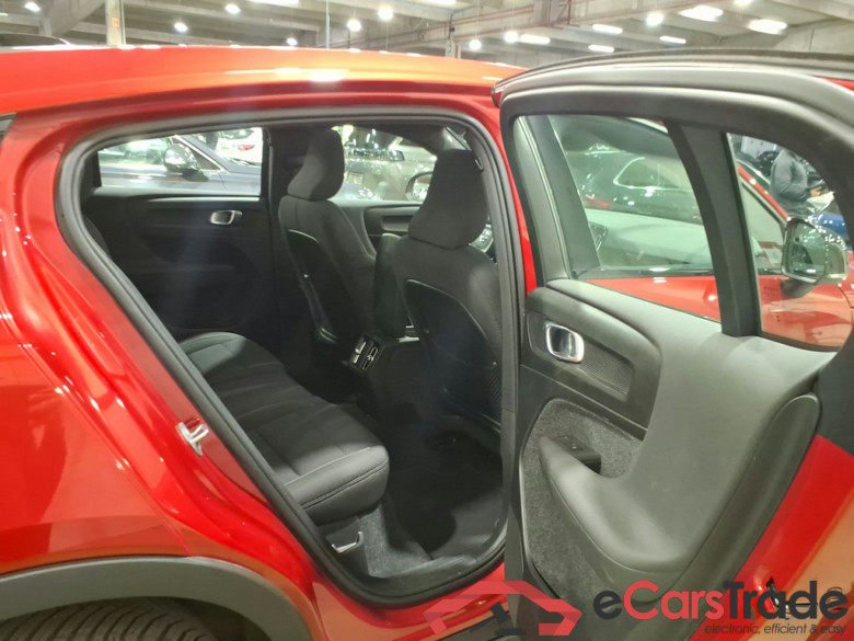 VOLVO C40 BEV 69KWH RECHARGE CORE #5