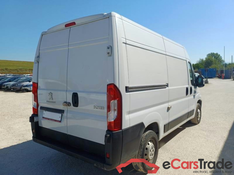 PEUGEOT BOXER / 2014 / 4P / FURGONE 333 L2H2 2.2 BLUEHDI 140CV SeS #2
