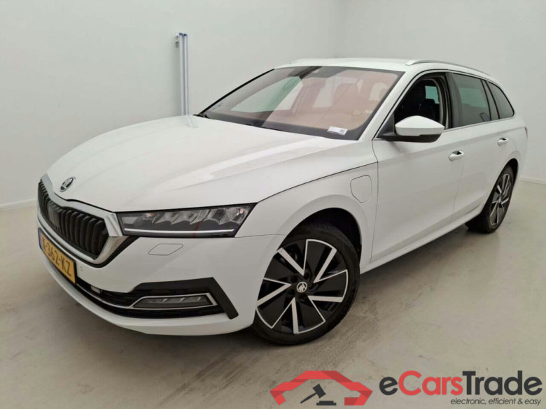 SKODA Octavia Combi 1.4 TSI iV Business Ed. DSG #1