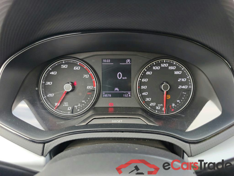 SEAT Ibiza / 2017 / 5P / berlina con portón 1.0 TSI 81kW (110CV) Style Plus (AC2) #4