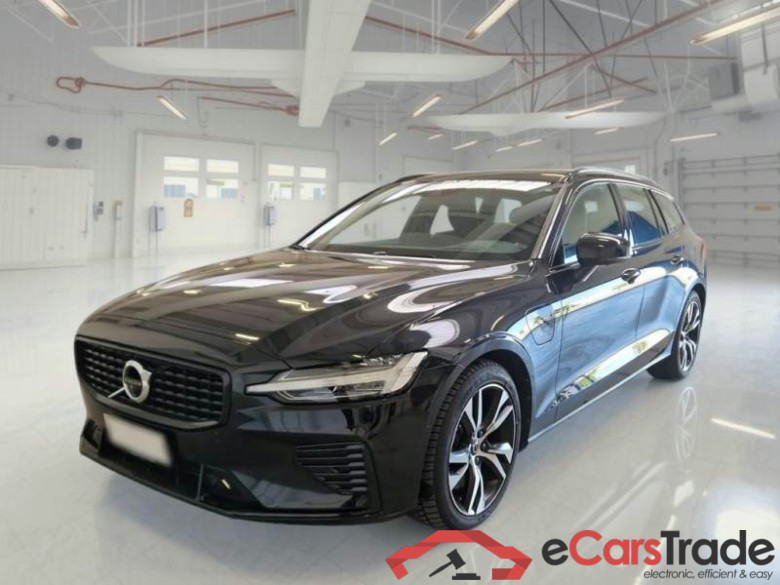 VOLVO V60 / 2019 / 5P / STATION WAGON T8 PLUG-IN AWD AUTOM.RECH.R-DESIGN #1