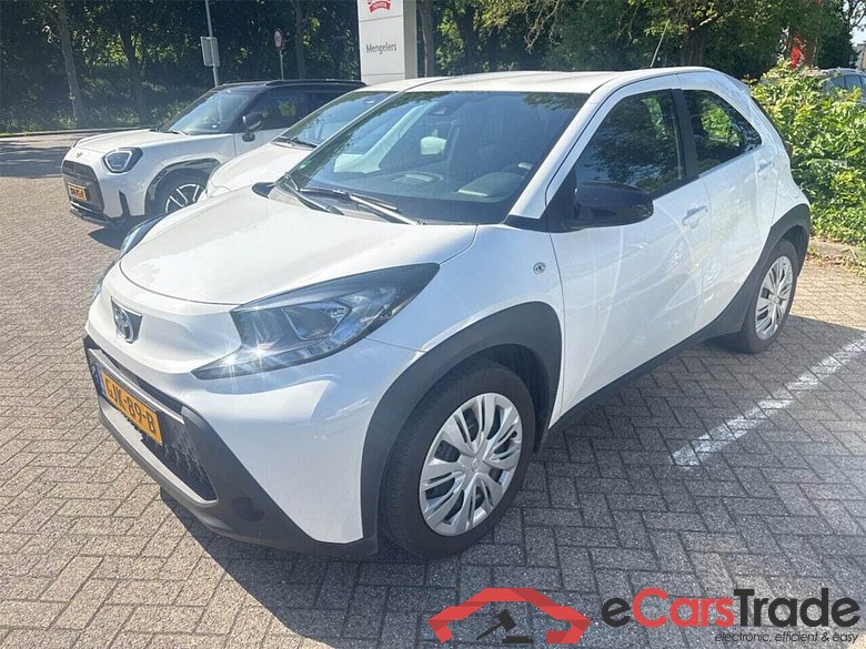 TOYOTA Aygo X 1.0 VVT-i MT Play