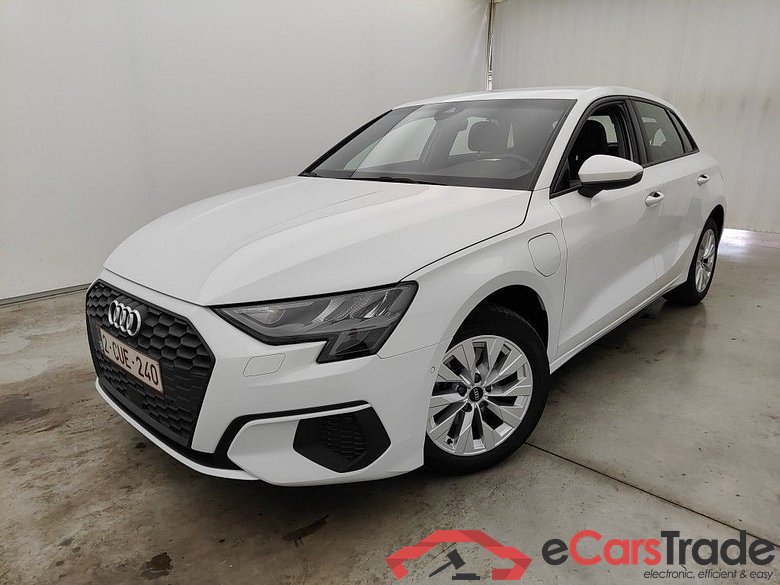 Audi A3 Sportback 1.4 40 TFSI e Attraction 5d