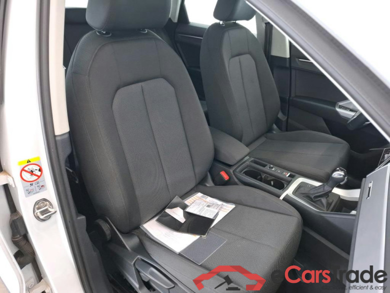 AUDI Q3 / 2018 / 5P / SUV 35 TFSI 150 MHEV S TRONIC BUSINESS LINE #6