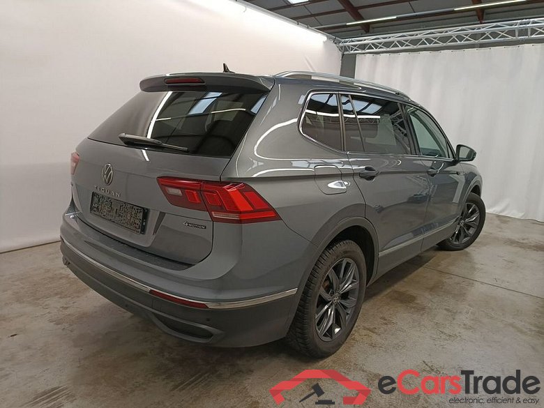 Volkswagen Tiguan Allspace 2.0 TDI DSG 4MOTION Life 5d #2