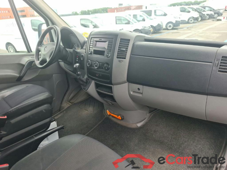 MERCEDES-BENZ Sprinter CC 210CDI 3250 3.19t DC 7G-Tronic 4D 70kW #6