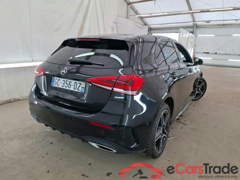 MERCEDES-BENZ Classe A Compact / 2018 / 5P / Berline A 250 e AMG Line 8G-DCT #3