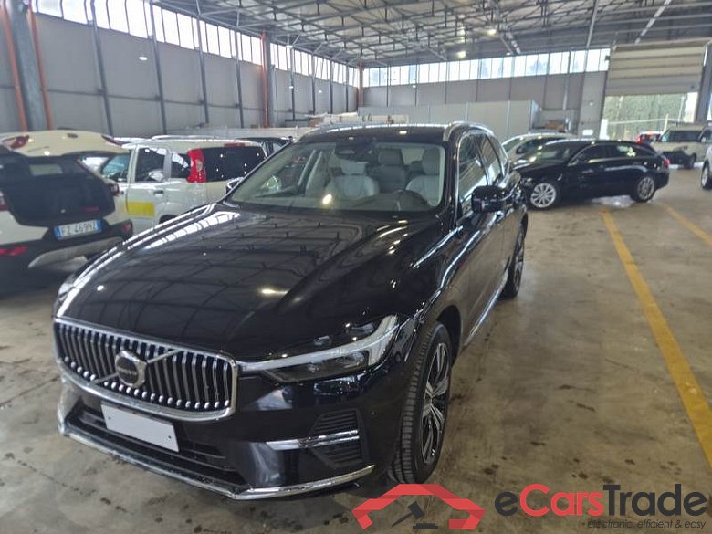 VOLVO XC60 / 2021 / 5P / FUORISTRADA B4 D AWD AUTOMATICO PLUS BRIGHT N1