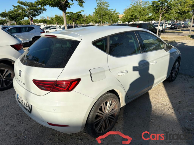 SEAT León / 2016 / 5P / berlina con portón 2.0 TDI 110kW DSG-7 S&S Xcellence Ed Pl #2