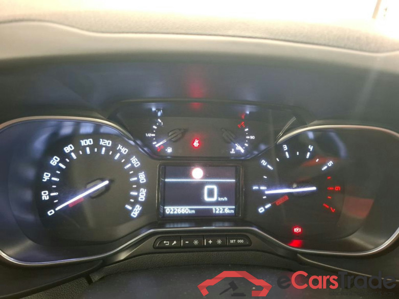 Berlingo Feel M 1.5 BlueHDi 100CV BVM5 7 Sieges E6dT #6
