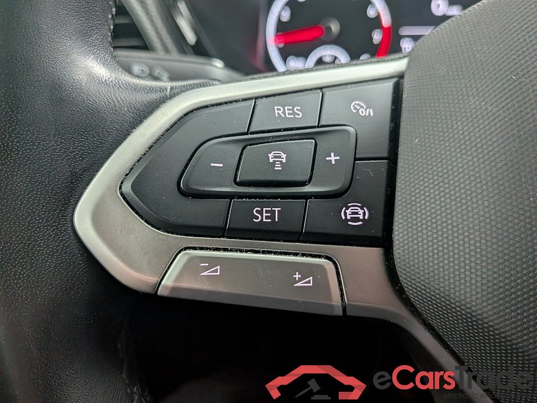 VOLKSWAGEN T-Cross 1.0 TSI Life #4