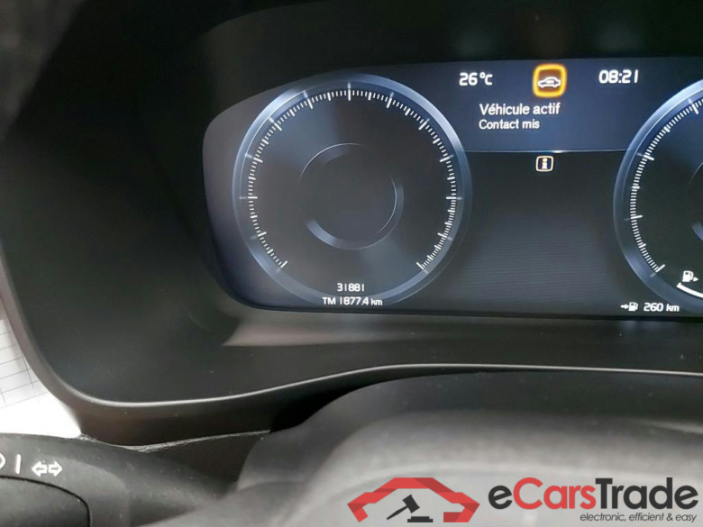 VOLVO - VOL XC40 T2 129PK Geartronic Momentum Pro & Park Assist Pack  * PETROL * #5