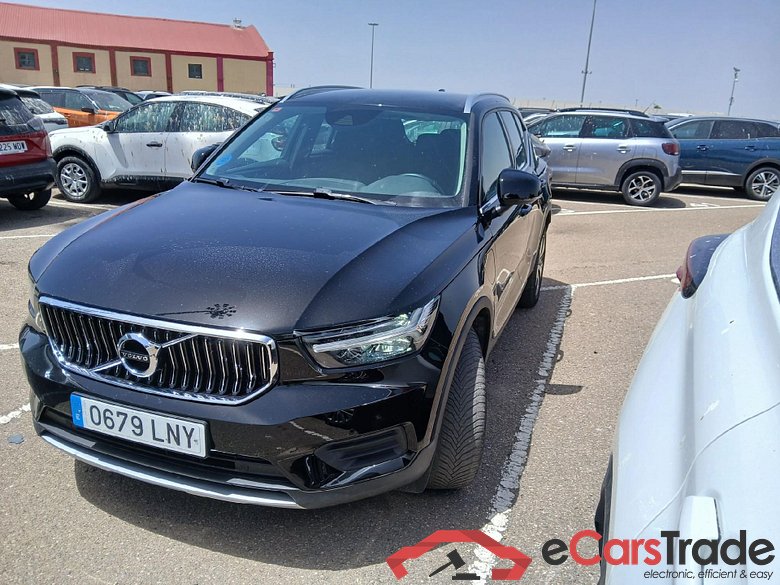 VOLVO XC40 / 2017 / 5P / todoterreno 1.5 T4 Twin Recharge Inscription Ex Auto