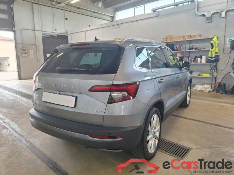SKODA KAROQ / 2017 / 5P / SUV 2.0 TDI 110KW EVO SCR STYLE DSG 4WD #2