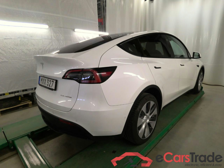 Model Y Long-Range AWD #3