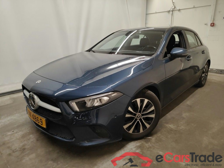 MERCEDES CLASSE A DIESEL (W177) A 180 d 116 Business Solution Essential 5d #1