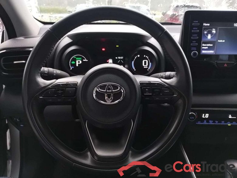 TOYOTA YARIS 1.5 Hybrid Dynamic #6