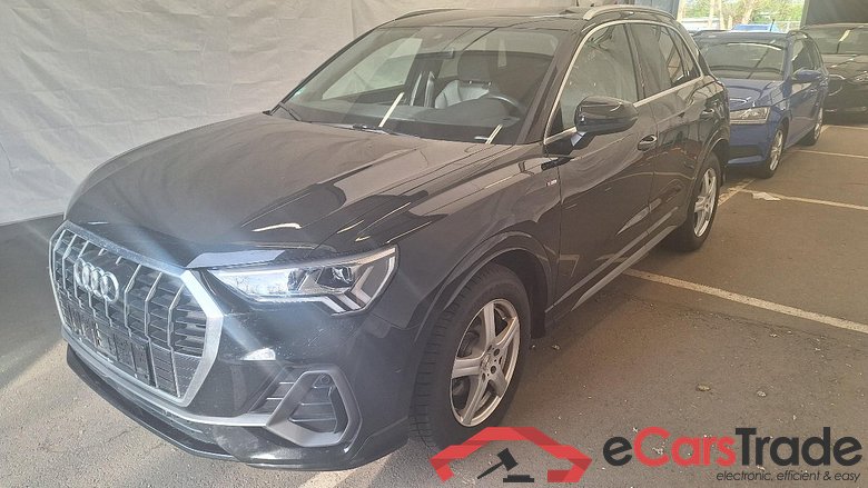 AUDI Q3 35 TDI S tronic S line 5d 110kW