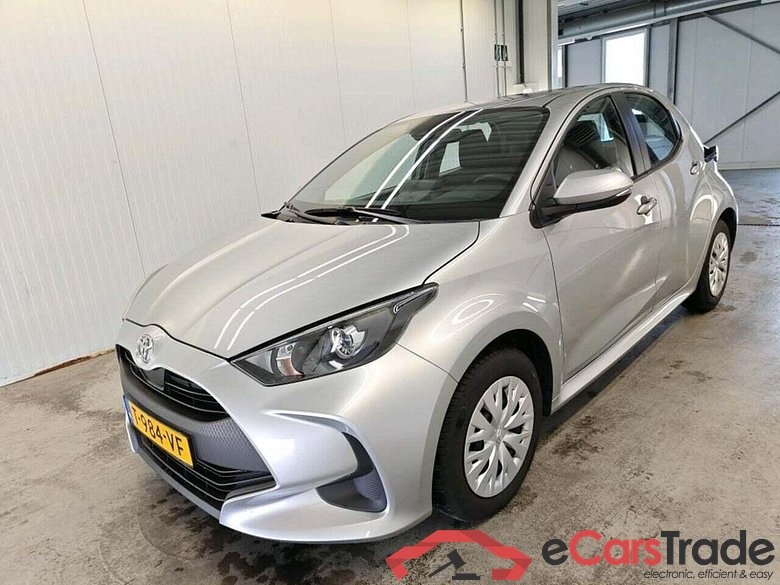 TOYOTA Yaris 1.5 VVT-i Active #1