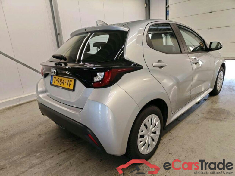 TOYOTA Yaris 1.5 VVT-i Active #2