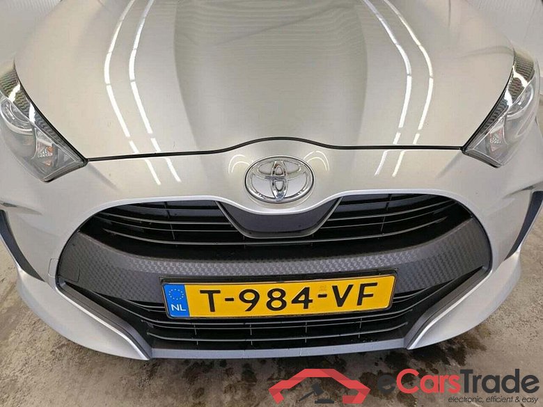 TOYOTA Yaris 1.5 VVT-i Active #4