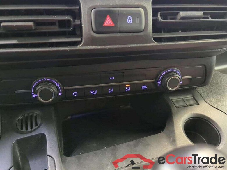 PEUGEOT Partner 1.2 PT. Premium #6