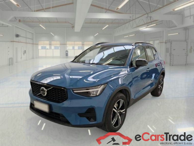 VOLVO XC40 / 2021 / 5P / SUV B3 AUTOMATICO PLUS DARK #1