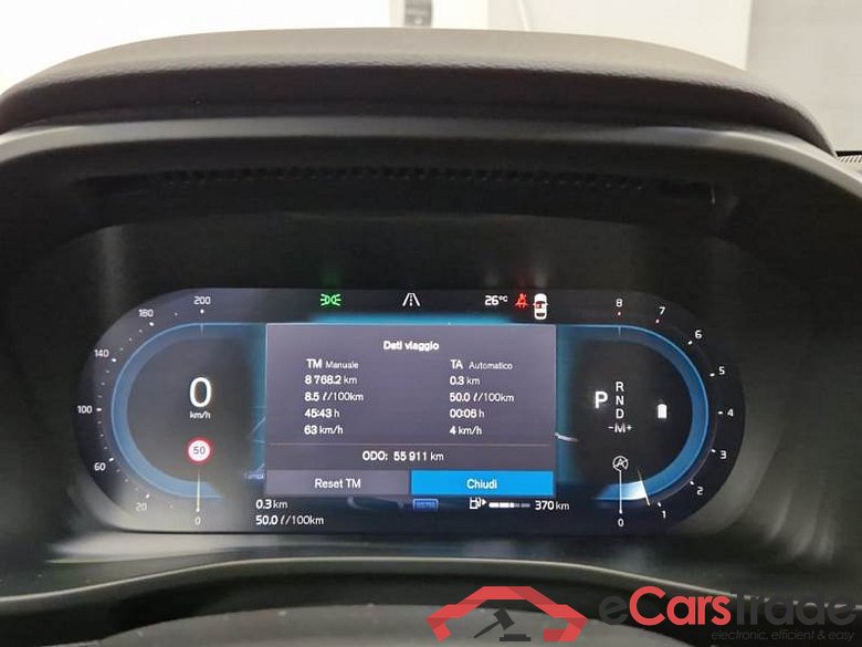 VOLVO XC40 / 2021 / 5P / SUV B3 AUTOMATICO PLUS DARK #4