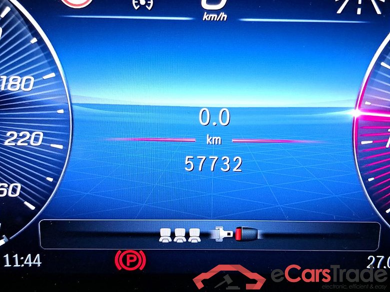 MERCEDES - MER A 180 136PK AMG Line With Smartphone Integration & Night Pack   * PETROL * #5