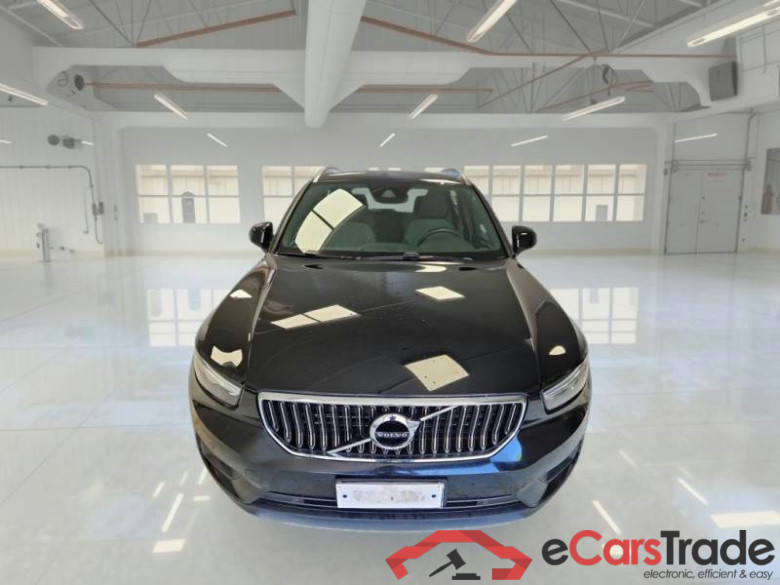 VOLVO XC40 / 2017 / 5P / SUV T5 PLUG-IN HYBRID AUTO RECH INSCRIP EXPR #6