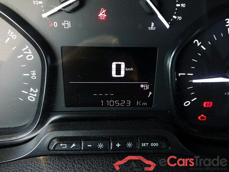 PEUGEOT Expert / 2016 / 4P / furgón Furgón Premium 1.5 BlueHDi 120 Standard #5