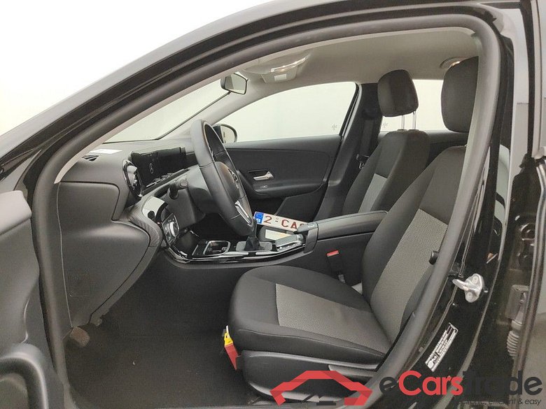 Mercedes-Benz A-Klasse A 180 Business Solution Essential 5d #3