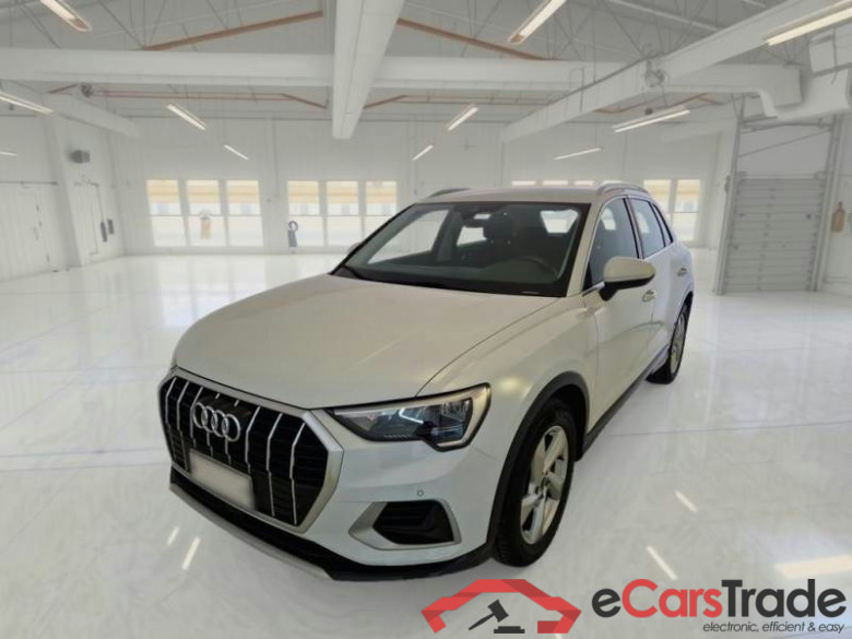 AUDI Q3 / 2018 / 5P / SUV 35 TDI S TRONIC BUSINESS ADVANCED #1