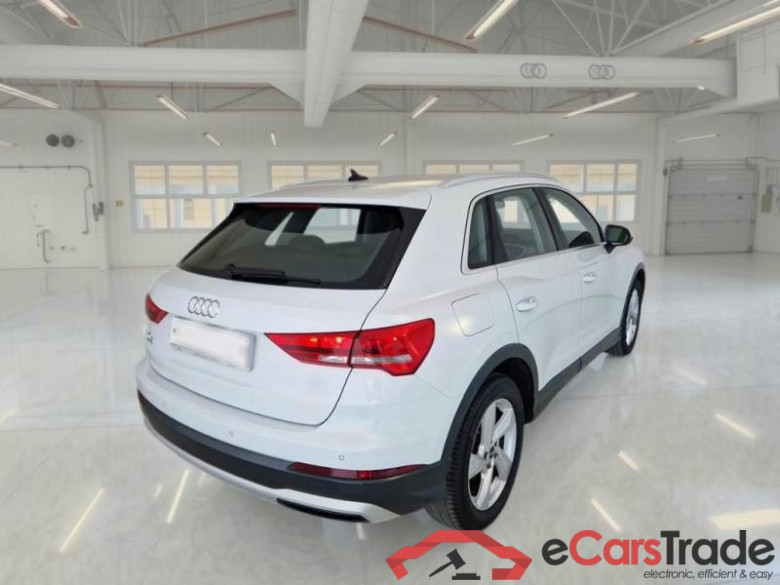 AUDI Q3 / 2018 / 5P / SUV 35 TDI S TRONIC BUSINESS ADVANCED #2