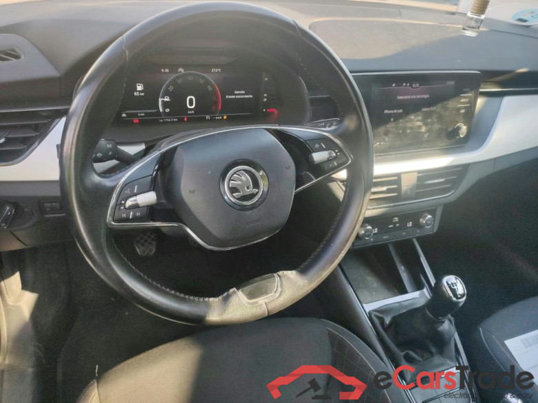SKODA Scala / 2019 / 5P / berlina con portón 1.0 TSI 81KW (110 CV) Ambition (AC2) #3