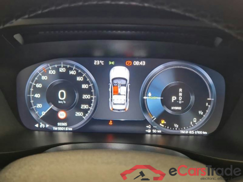 VOLVO XC40 / 2021 / 5P / SUV T4 RECHARGE PLUG-IN AUTO CORE #4