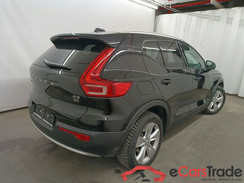 Volvo XC40 B3 Core DCT 5d #2