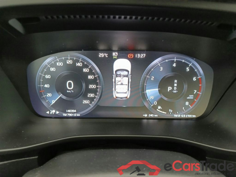 VOLVO XC40 1.5 T3 163hp Momentum Pro Geartronic (EU6d-T.) 5d #6